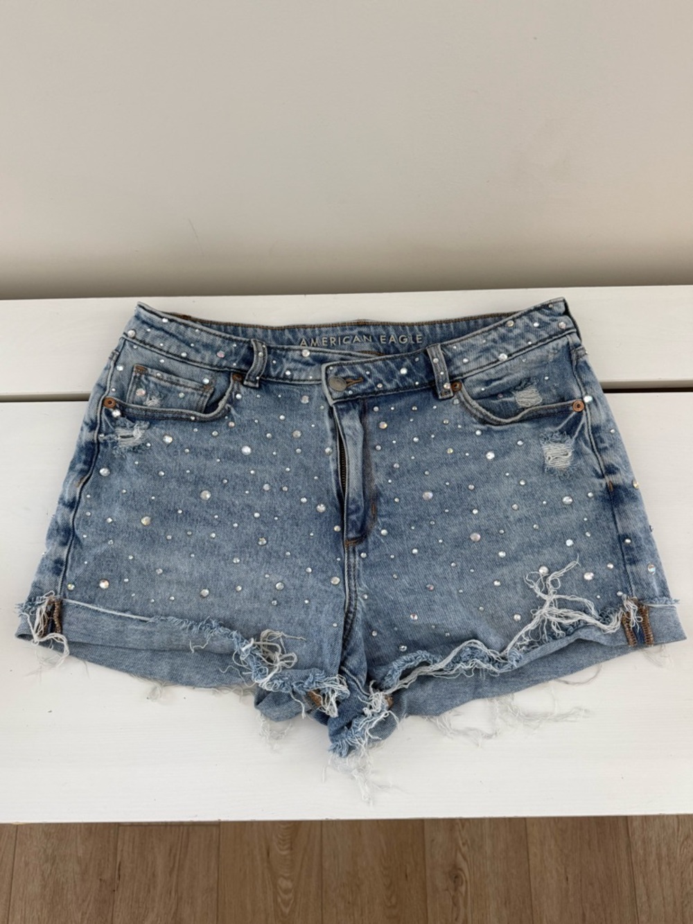 American Eagle Rhinestone Distressed Denim Shorts Size 10 Y2K Festival